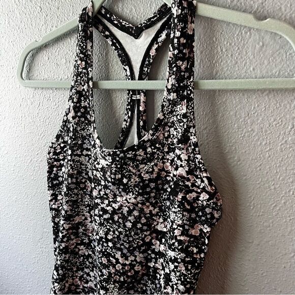 Lululemon Cool Racerback II
Floral Spritz Multi - Picture 6 of 8